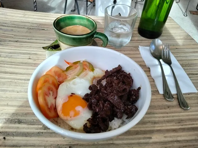 Commune Café + Bar + Roastery in Poblacion